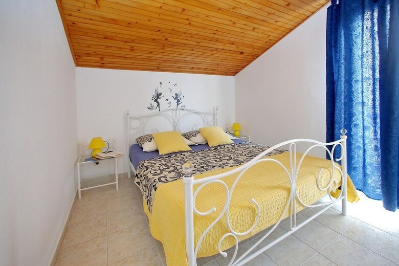 Apartments Verka
