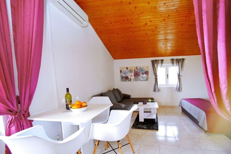 Apartments Verka