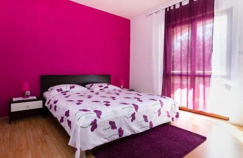 Apartments Luka