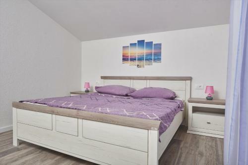 Apartments & Rooms Seaside