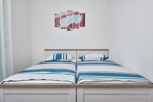 Apartments & Rooms Seaside