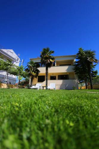Apartments Vedrana