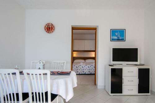 La Bodega Apartments
