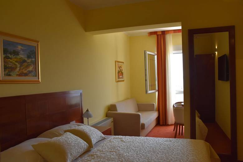 Apartamentos Villa Mila