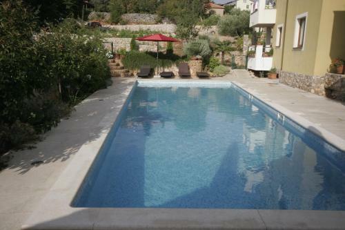 Apartments Salati?
