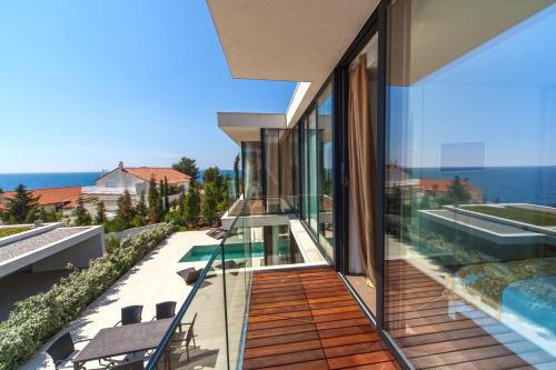 Golden Rays Villas