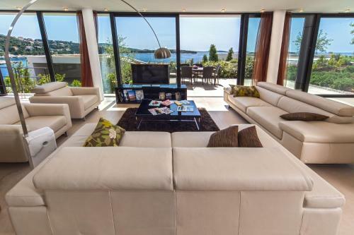 Golden Rays Villas