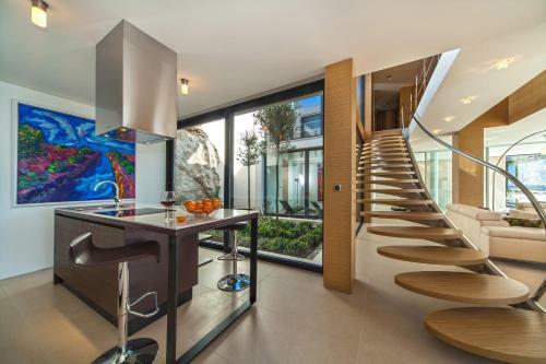 Golden Rays Villas