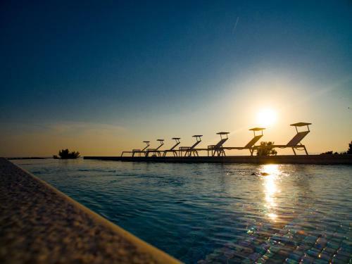 Golden Rays Villas