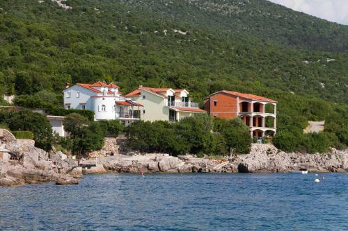 Apartments Vukeli?