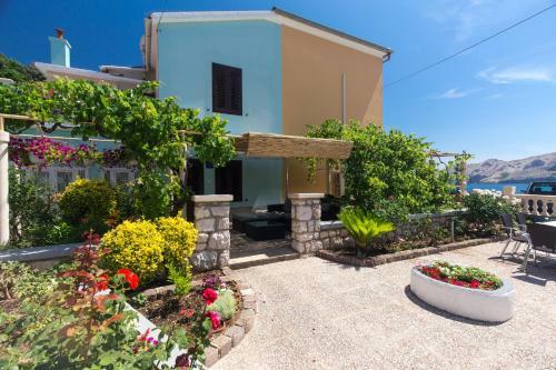 Hostal Guest House Villa Baska