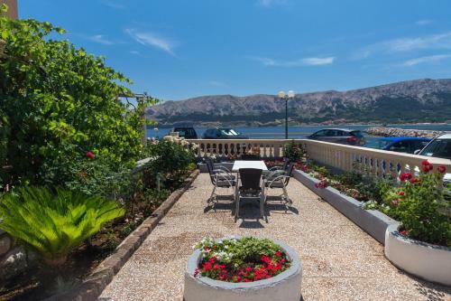 Hostal Guest House Villa Baska