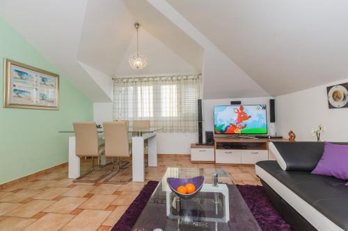 Apartments Ru?i?