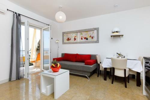 Hostal Ark Beach Apartments