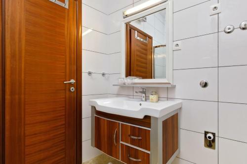 Hostal Ark Beach Apartments