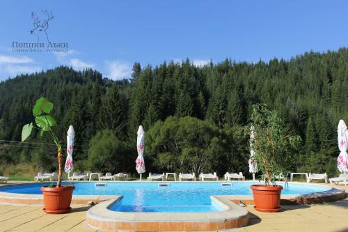 Hotel Restaurant Popini Laki
