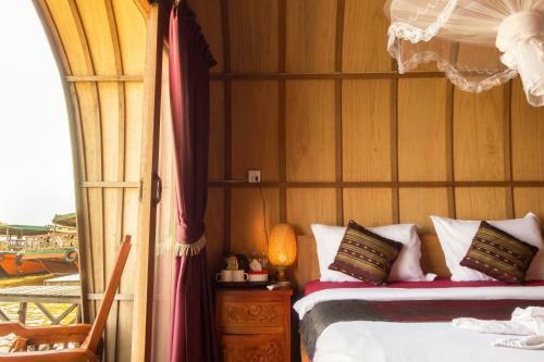 Hotel Bamboo Bungalow