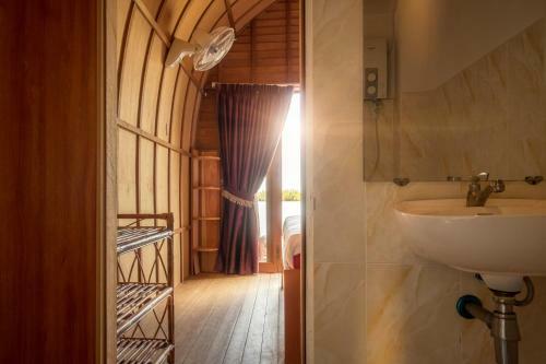 Hotel Bamboo Bungalow