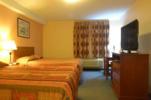 Hotel Aurora Park Inn & Suites