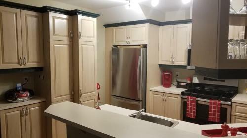 2 Bedroom Condo In Pedestrian Village