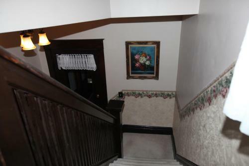 Ambiance By The Falls B&B