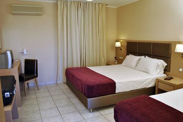 Hotel Plessas Palace