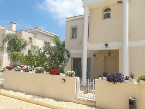 Anthorina Villa 6