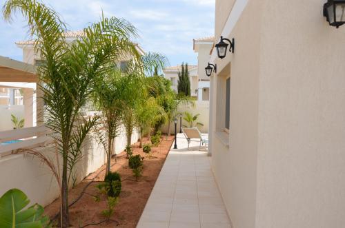 Anthorina Villa 6