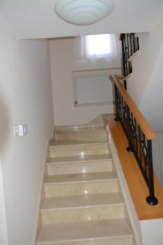 Anthorina Villa 4