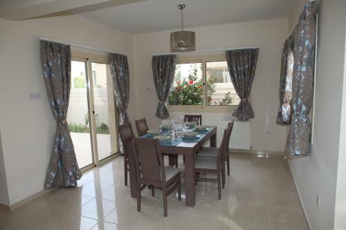 Anthorina Villa7