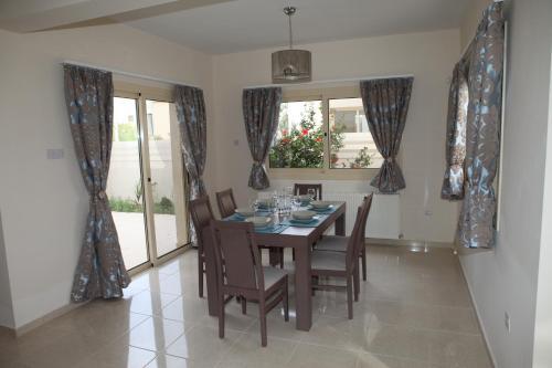 Anthorina Villa 17