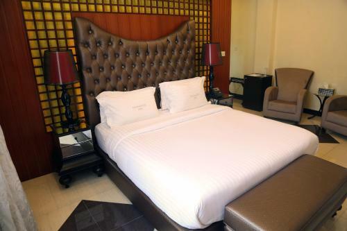Amaritsah Club Hotel