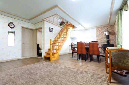 Yeowoogneul Pension