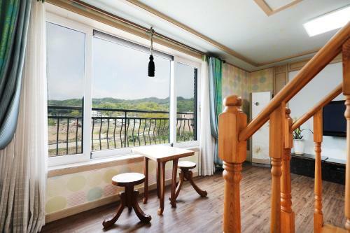 Yeowoogneul Pension