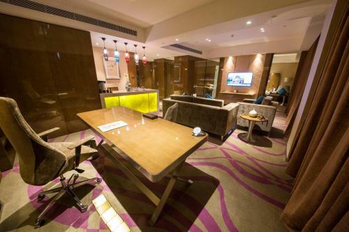 Hotel Novotel Daqing Haofang