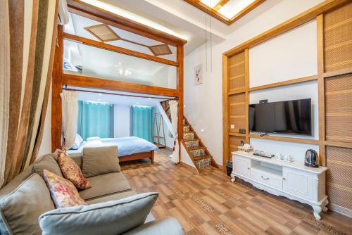 Zhangjiajie Exotic Style Hotel