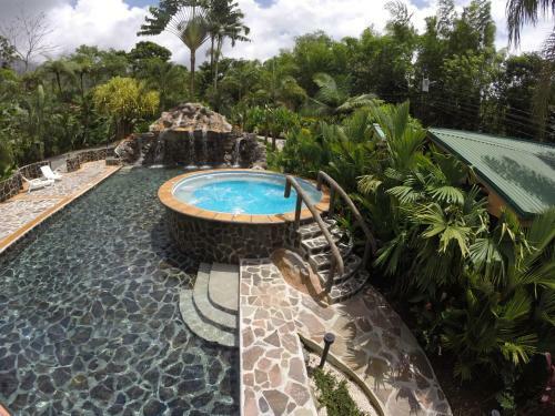 Mussaenda Hotel & Gardens