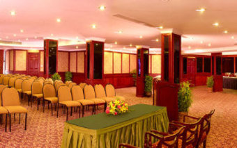 Hotel Harbour View Residency