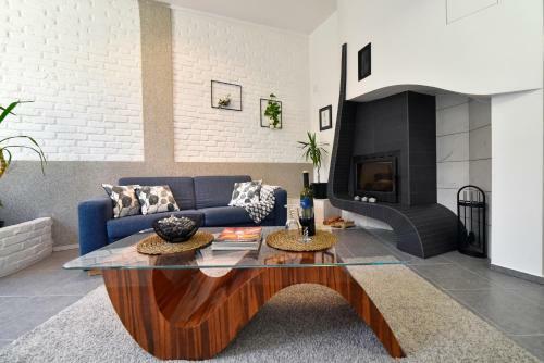 Mach Apartments