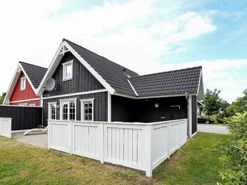 Three-bedroom Holiday Home In Vejby 12