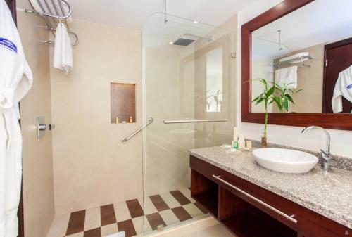 Hotel Howard Johnson La Carolina