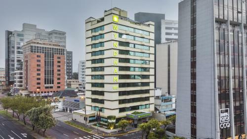 Hotel Howard Johnson La Carolina
