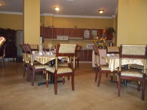 Colony Inn Hotel