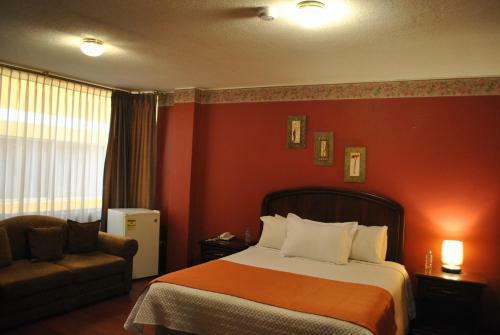 Hotel Makroz
