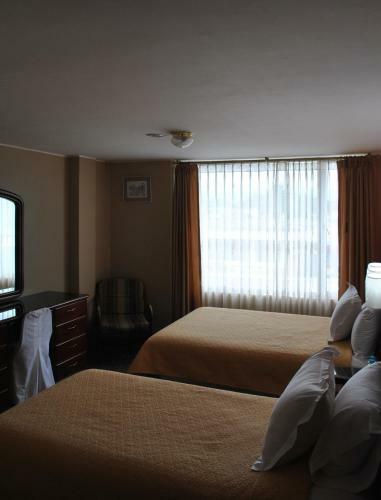 Hotel Makroz
