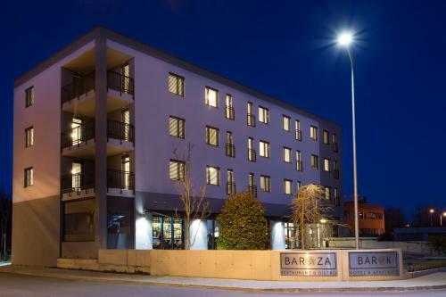 Barok Hotel And Apartments