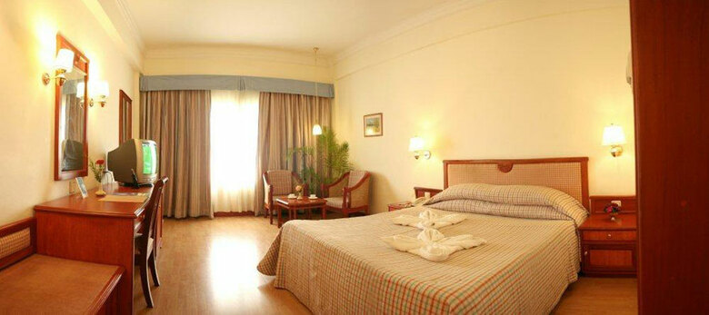 Hotel Abad Atrium