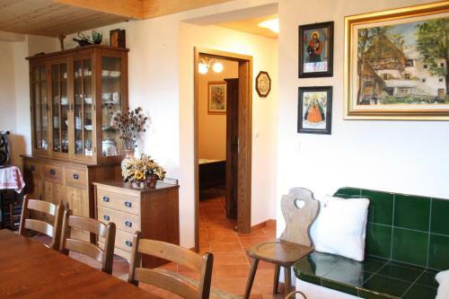 Hostal Apartments Maria