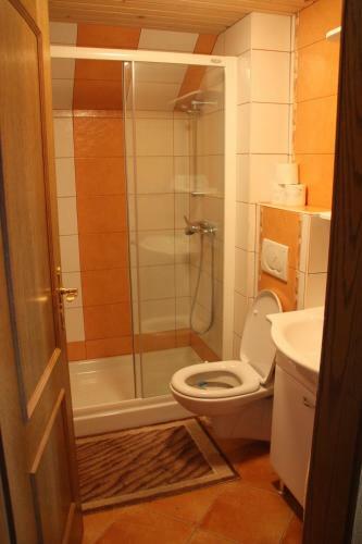 Hostal Apartments Maria