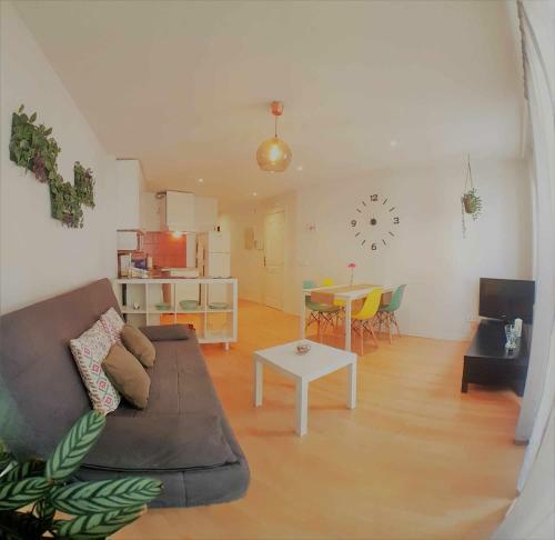Apartamentos Tur�sticos La Golondrina